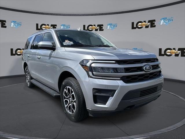 2022 ford expedition xlt