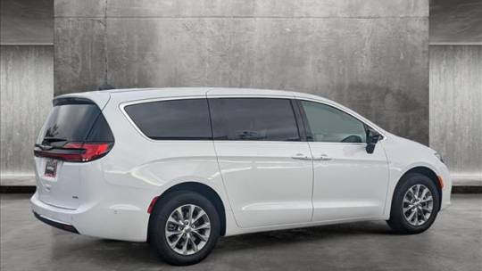 2025 Chrysler Pacifica