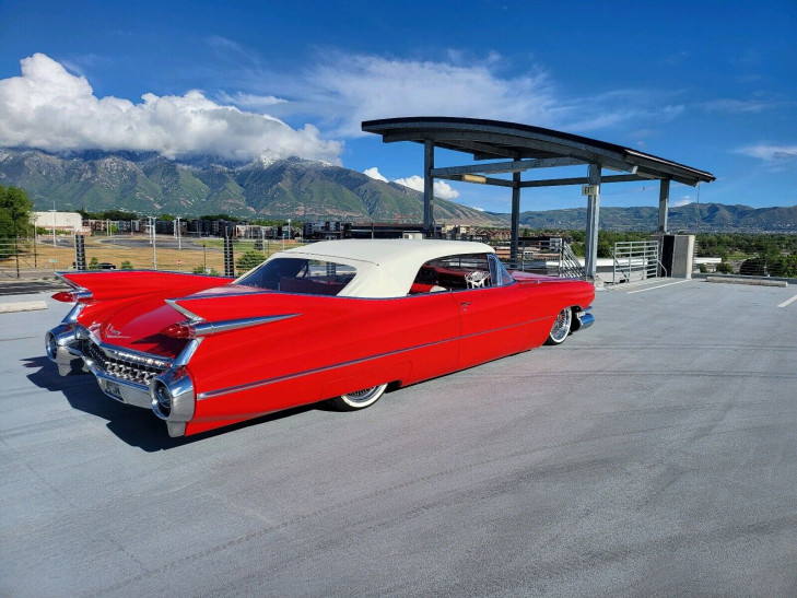 cadillac series 62