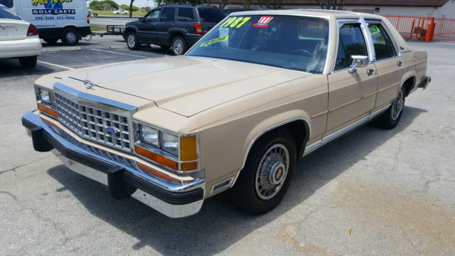 1987 ford ltd crown victoria lx sedan 4-door 5.0l