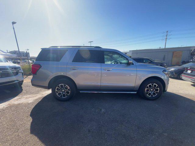 2023 ford expedition xlt