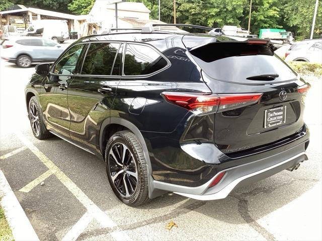 2022 toyota highlander xse