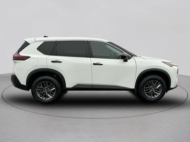 2022 nissan rogue s