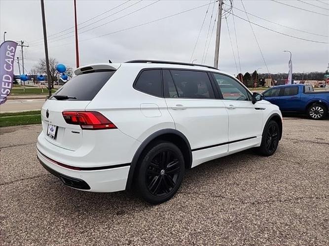 used 2022 volkswagen tiguan 2.0t se r-line black