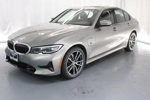 2022 bmw 330e