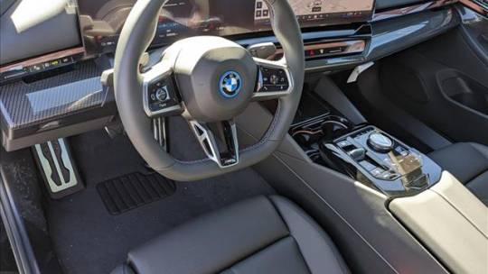 2024 BMW i5