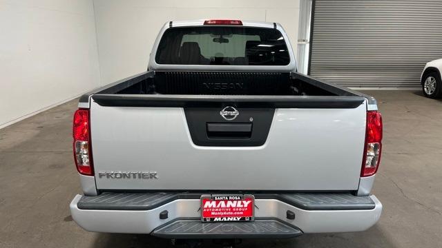 2021 nissan frontier s