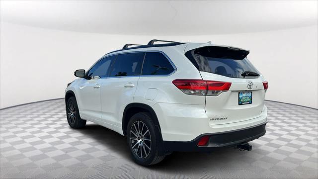 2018 toyota highlander se