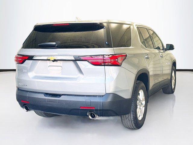 2023 chevrolet traverse ls