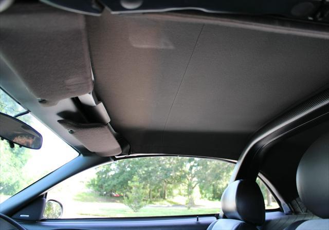 2003 ford mustang base