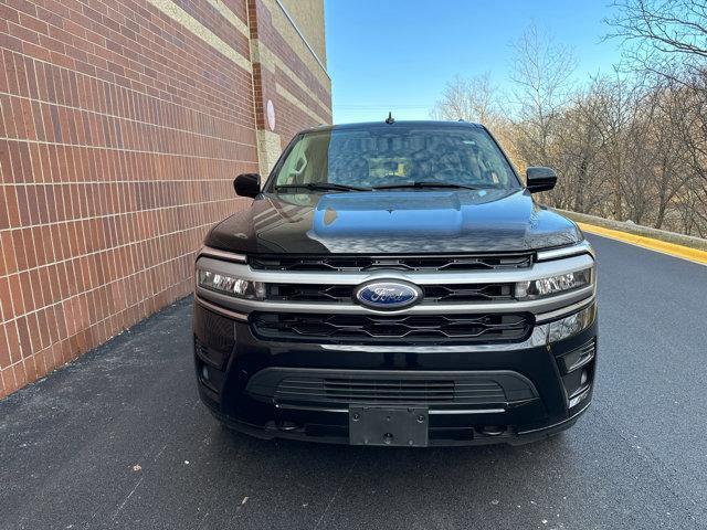 2023 ford expedition xlt max