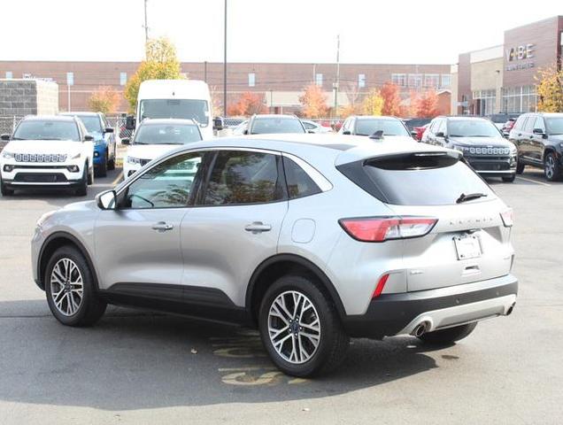 2022 ford escape sel
