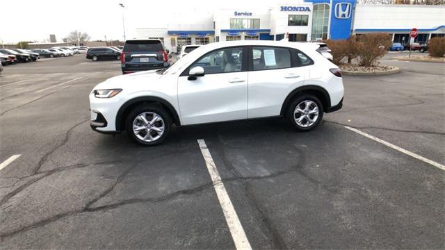 2023 honda hr-v lx