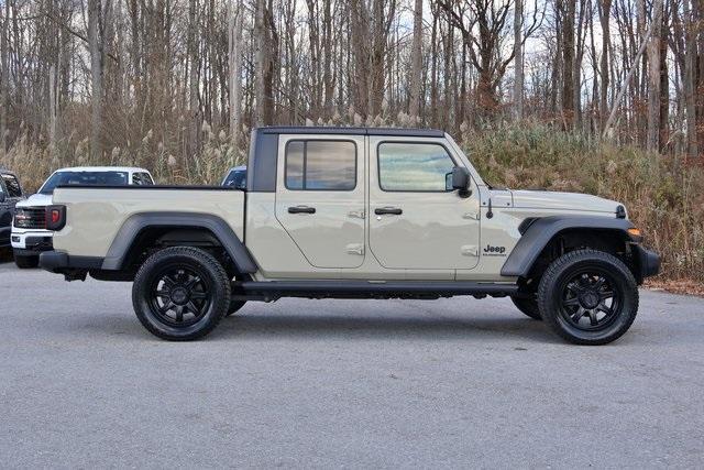 2020 jeep gladiator sport