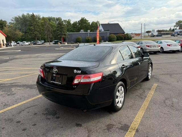 2011 toyota camry le