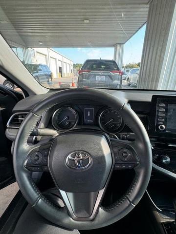 2023 toyota camry hybrid se