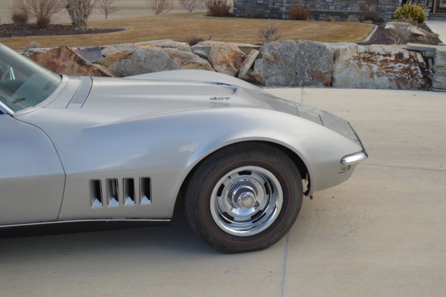 gorgeous 1968 corvette 427 435 hp tri-power, with 4 speed transmission!