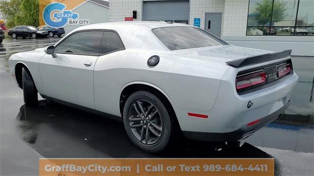 2019 dodge challenger sxt