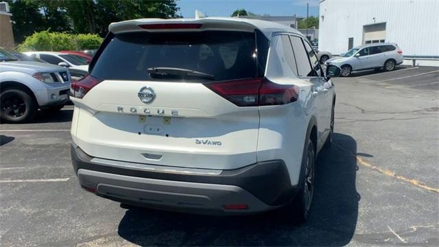 2021 nissan rogue sv