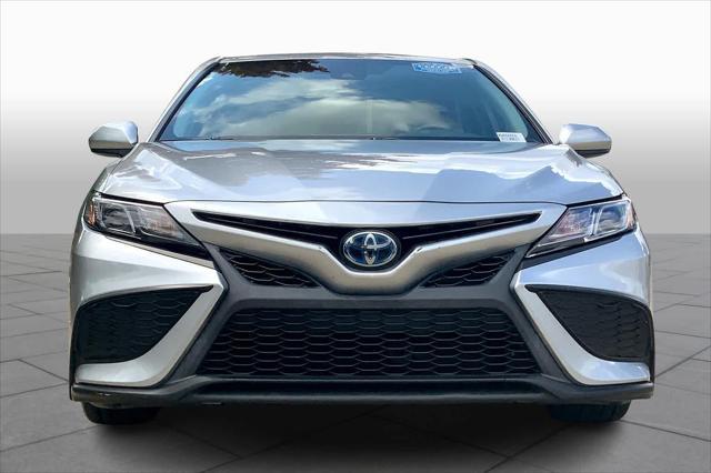 2021 toyota camry se
