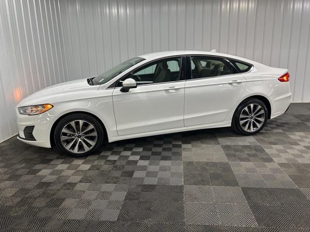 2020 ford fusion se