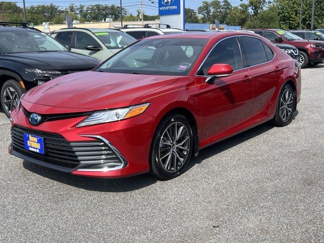 2024 toyota camry hybrid xle