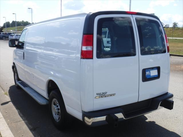 2022 chevrolet express 2500 rwd 2500 regular wheelbase wt