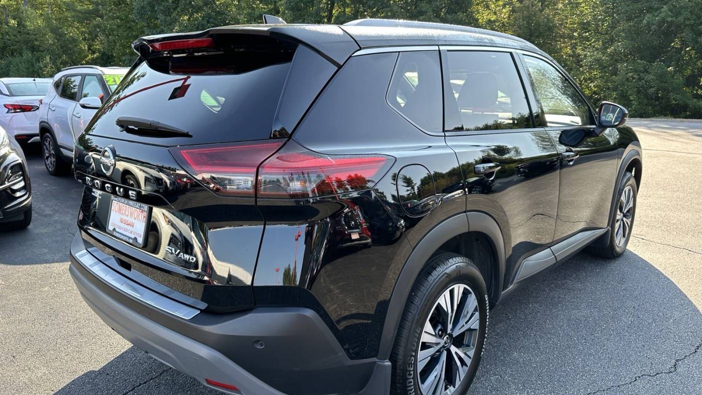 2021 nissan rogue sv