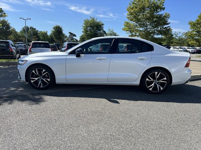 2021 volvo s60 t5 r-design