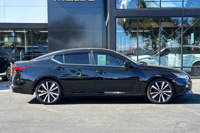 2020 nissan altima sr fwd
