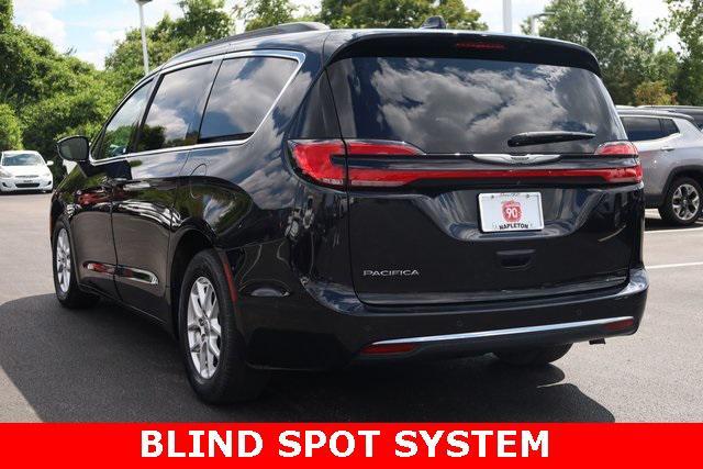 2022 chrysler pacifica touring l