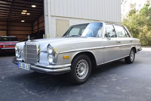 1969 mercedes benz 300sel 6.3 rare sunroof a/c 180g silver over black leather