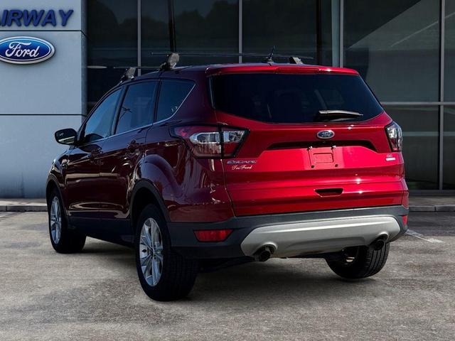 2017 ford escape se