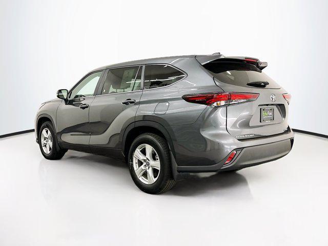 2024 toyota highlander le