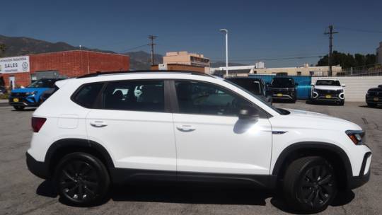 2024 Volkswagen Taos
