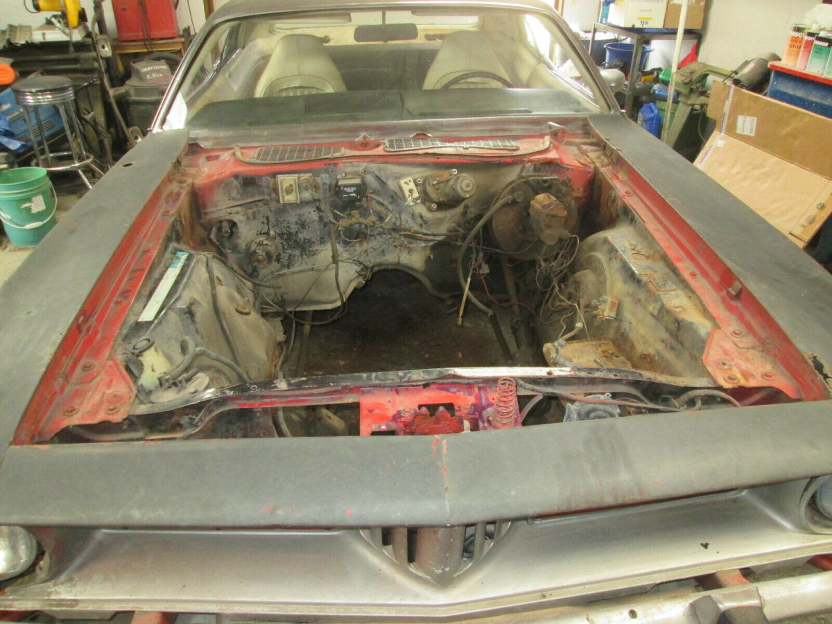 1973 plymouth 'cuda 340 4 speed, fe5 / fe5 / a6xw red white interior project car