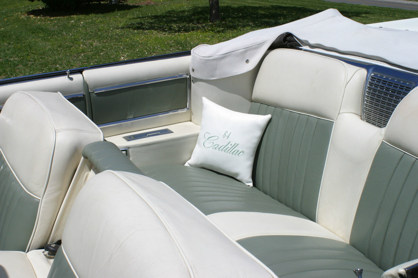 1964 cadillac deville base convertible 2-door 7.0l