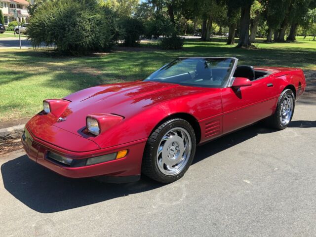 1991 chevrolet corvette convertible with hard top
