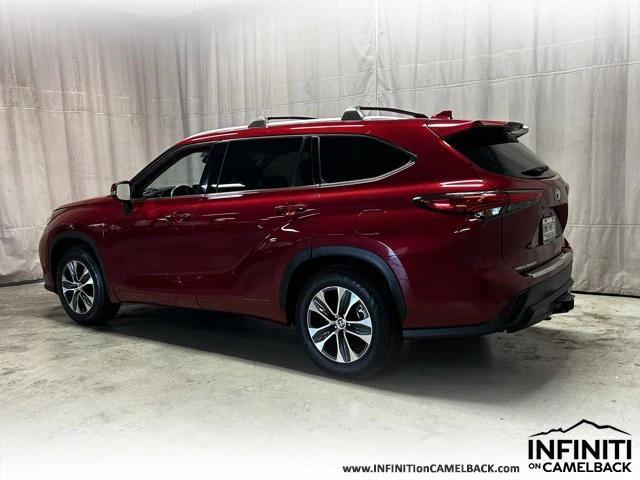 2022 toyota highlander xle
