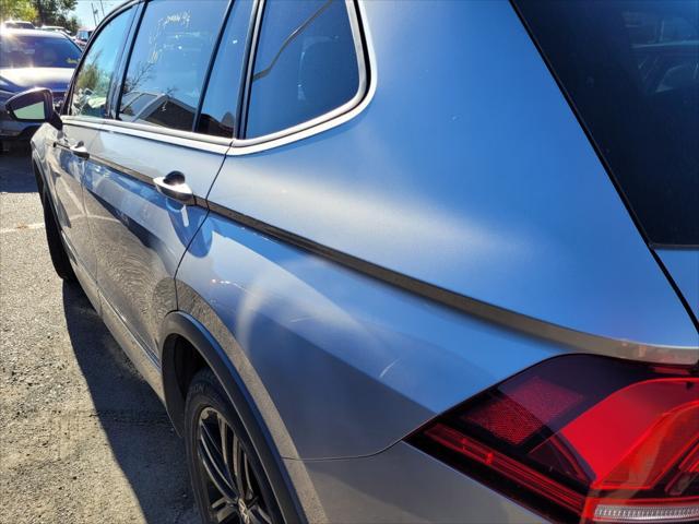 2022 volkswagen tiguan 2.0t se r-line black