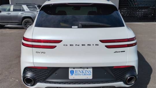 2025 Genesis GV70