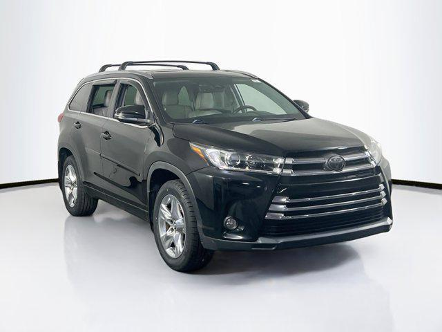 2017 toyota highlander limited