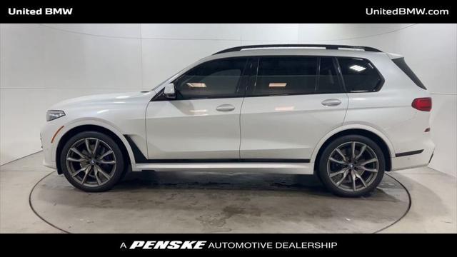 2022 bmw x7 m50i