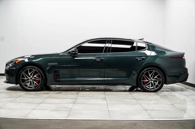 2023 kia stinger gt-line