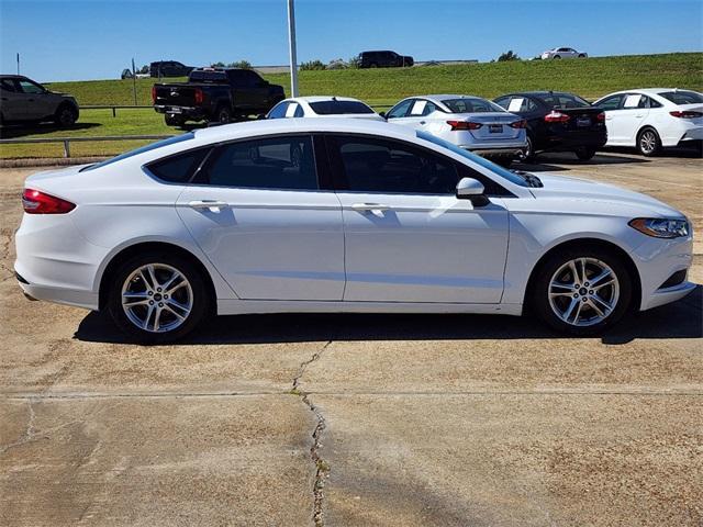 2018 ford fusion se