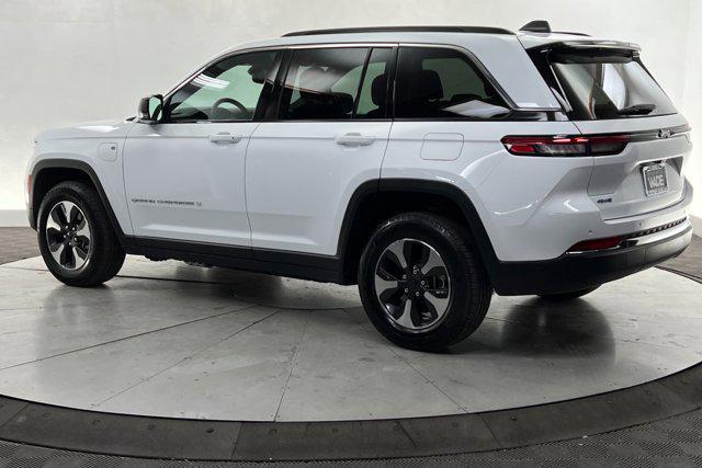2024 jeep grand cherokee 4xe base