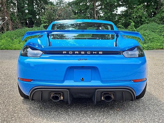 2023 porsche 718 cayman gt4