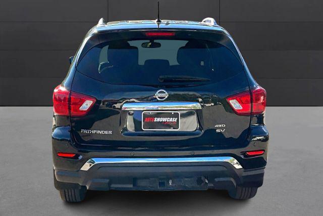 2018 nissan pathfinder sv