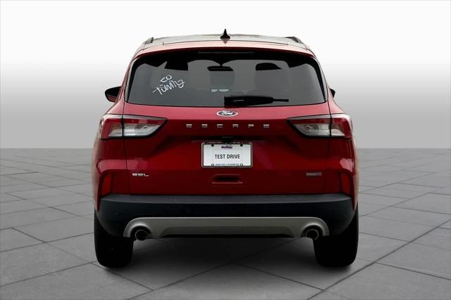 2022 ford escape sel