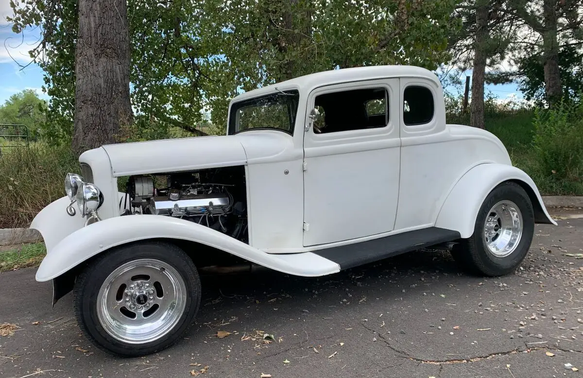 1932 ford 5 window 'deuce' coupe